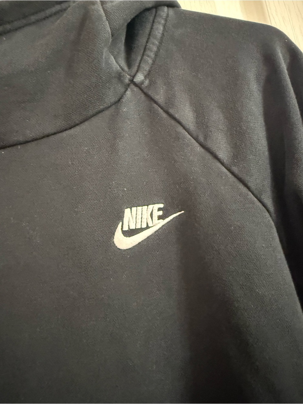 Nike Women’s Black Logo Hoodie Size Med. MY-124 - Picture 2 of 4